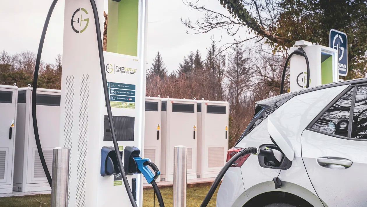 新能源充電樁技術(shù)革新引領(lǐng)市場潮流