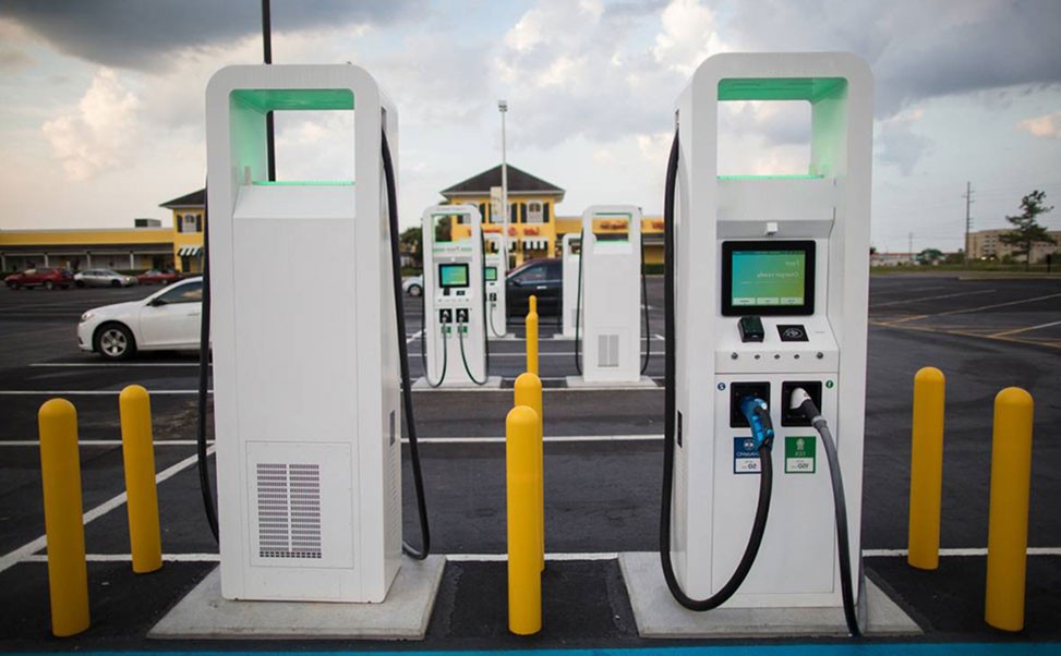 康普利汽車充電樁怎么兼顧性能和價格的平衡點